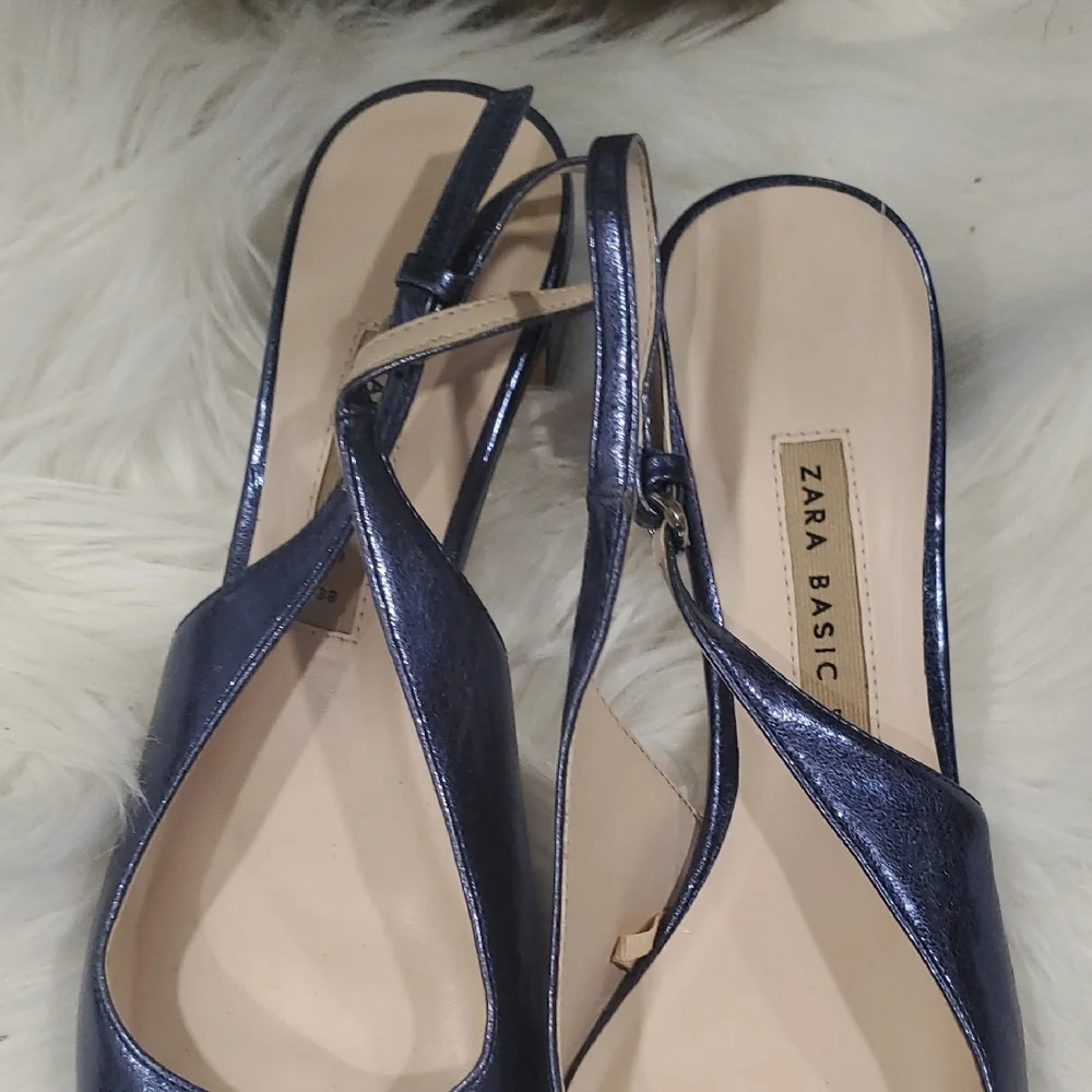 Zara Women's Shiny Blue Slingback Heels - Picture 11 of 12